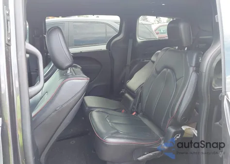 2019 Chrysler Pacifica 35Th Anniversary Limited from USA, damaged, VIN 2C4RC1GG4KR746211